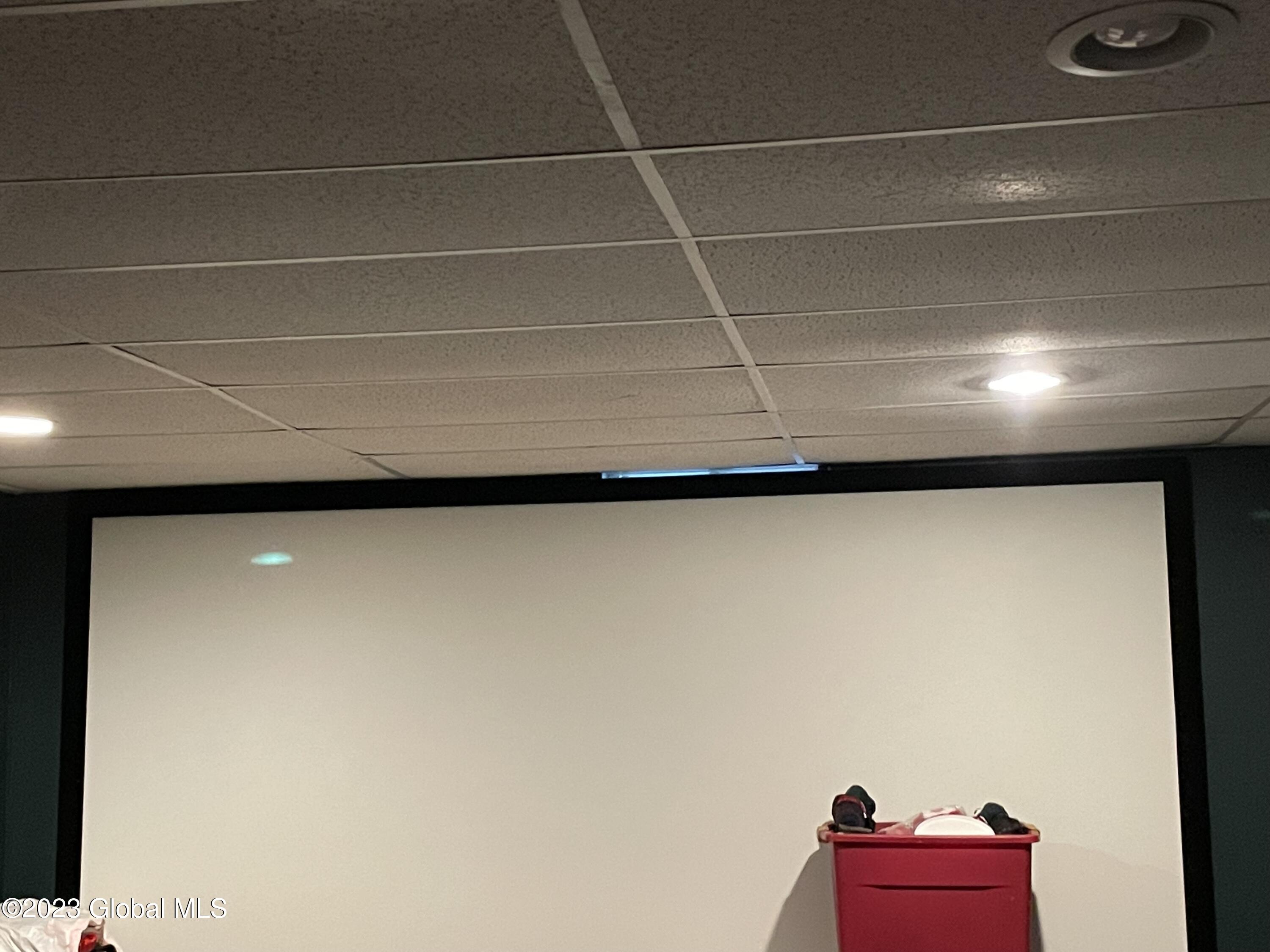 51 Oak Tree Circle Queensbury, NY 12804 - Photo 30 of 36 movierm