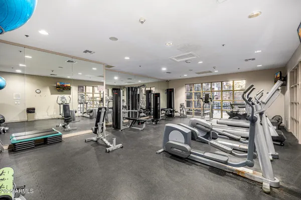 $680,000 | 16 West Encanto Boulevard, Unit 408, Phoenix, AZ 85003