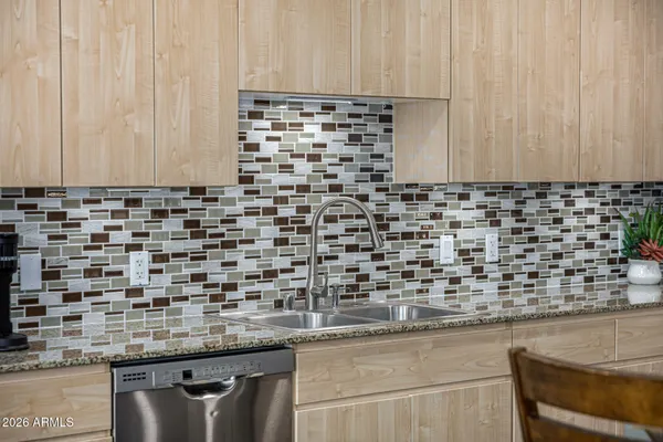 $680,000 | 16 West Encanto Boulevard, Unit 408, Phoenix, AZ 85003