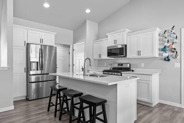 $474,900 | 4372 Lakeland Drive, Oshkosh, WI 54904