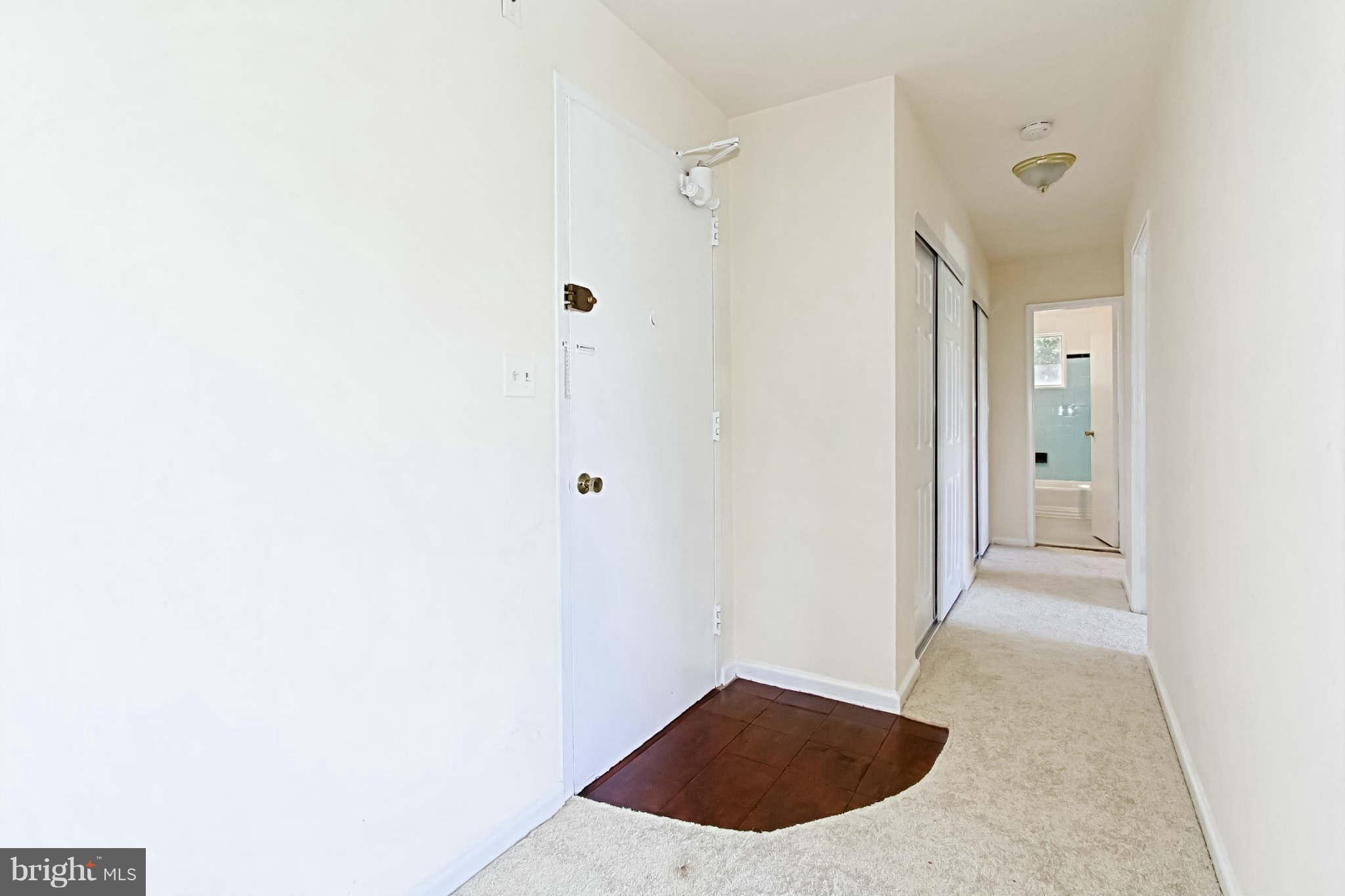 1300 South Arlington Ridge Road, Unit 201 Arlington, VA 22202 - Photo 23 of 29 a view of a hallway