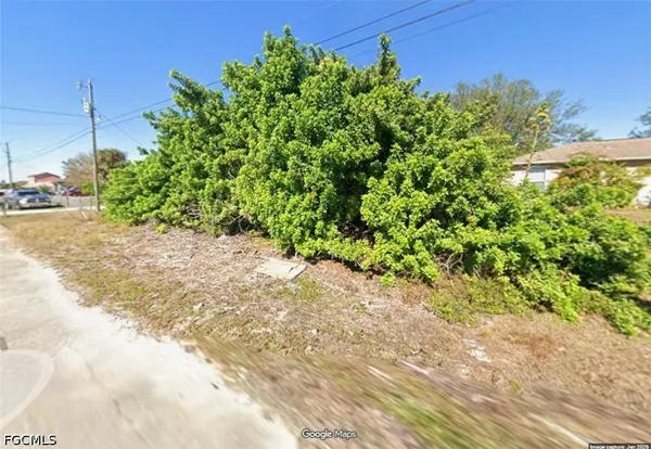 $29,500 | 4012 26th Street Southwest, Lehigh Acres, FL 33976