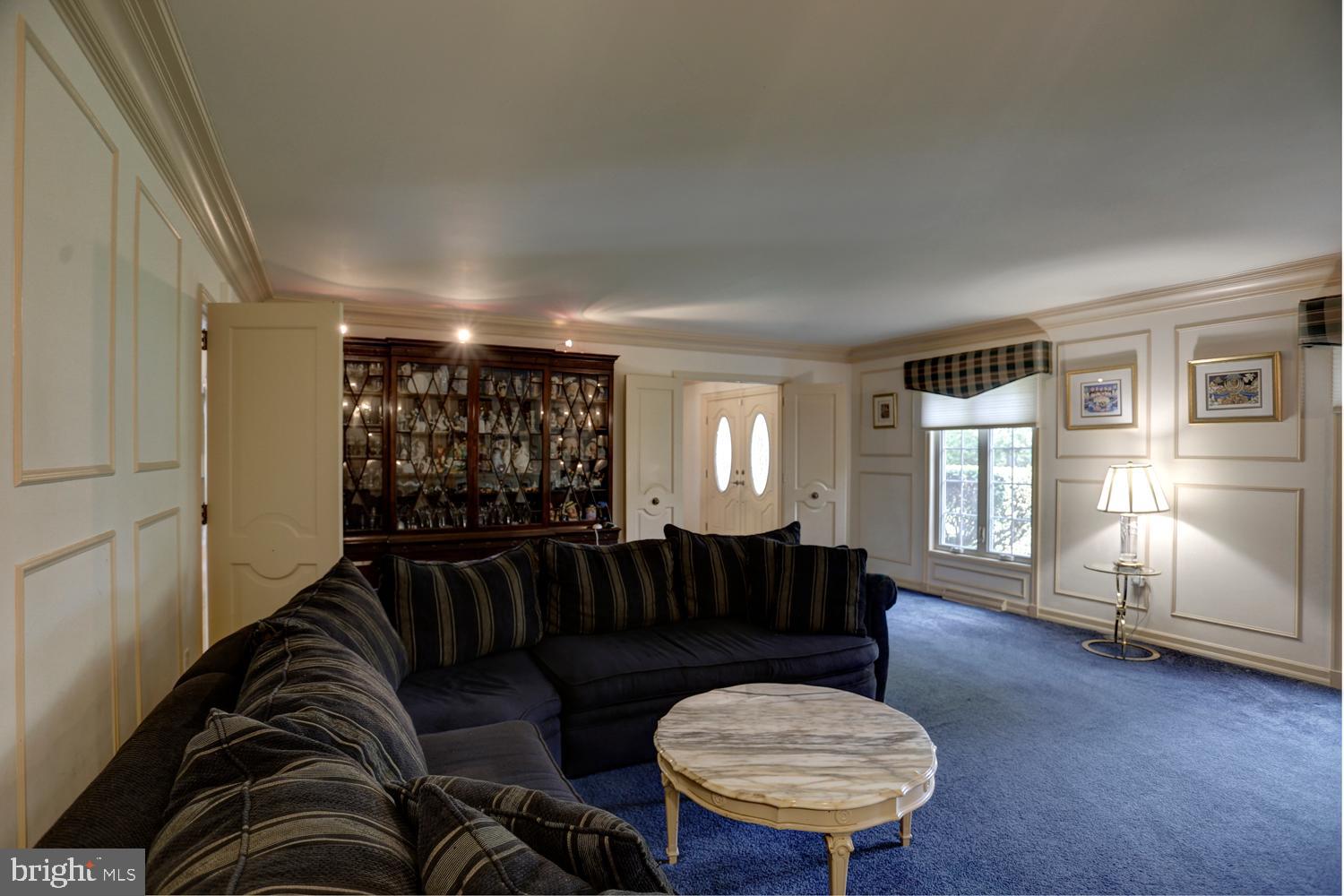 1611 Mitchell Road Harrisburg, PA 17110 - Photo 20 of 54 Living Room 1611 Mitchell Rd #susquehanna