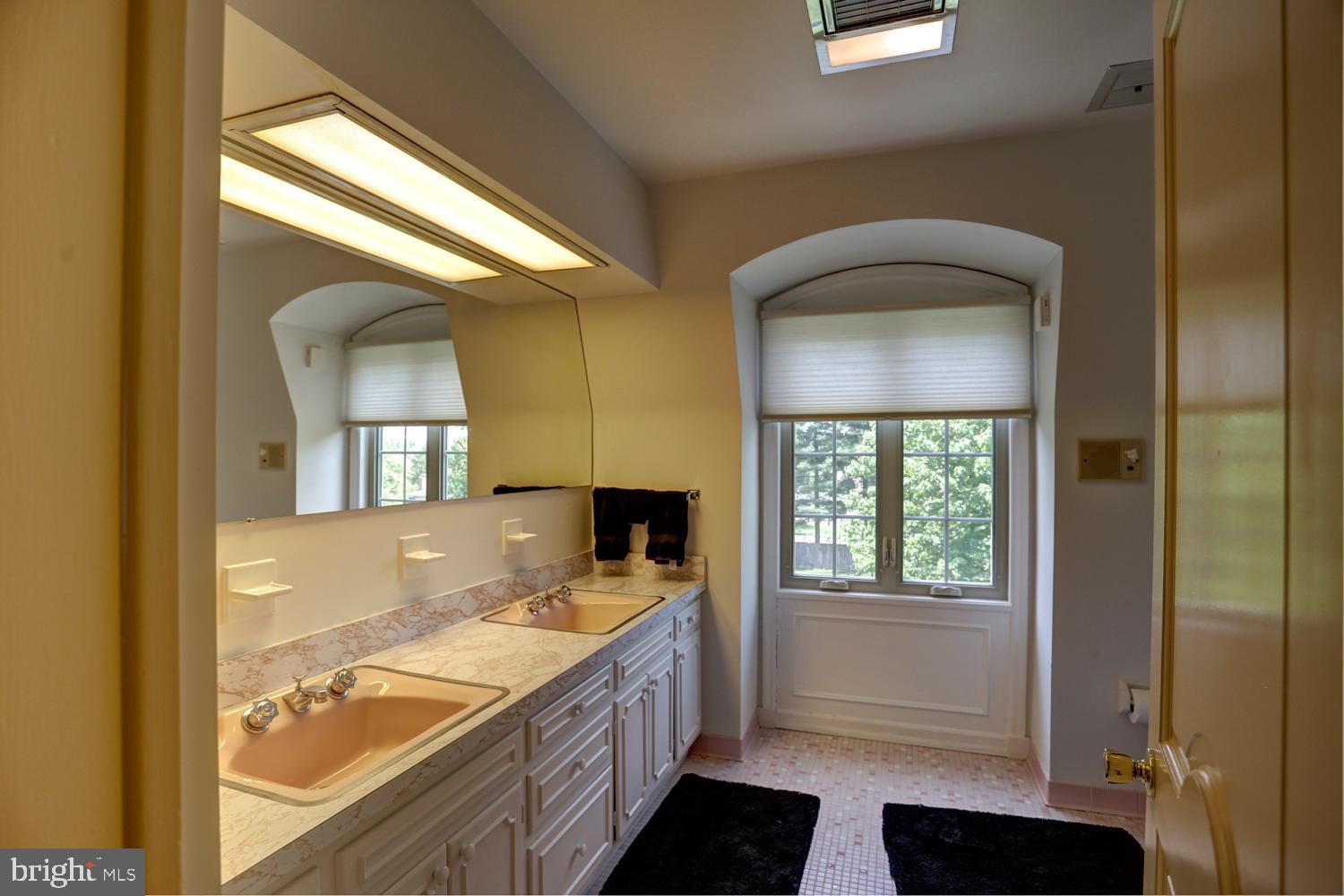 1611 Mitchell Road Harrisburg, PA 17110 - Photo 39 of 54 Bathroom 1611 Mitchell Rd #susquehanna