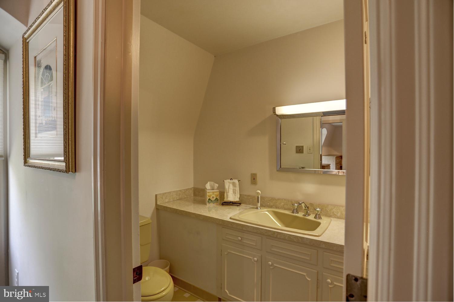 1611 Mitchell Road Harrisburg, PA 17110 - Photo 40 of 54 Bathroom 1611 Mitchell Rd #susquehanna