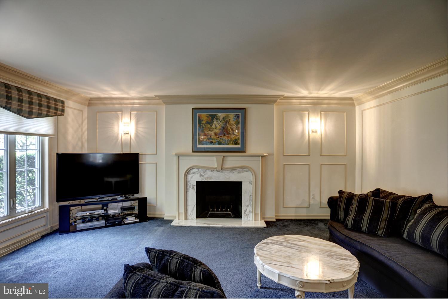 1611 Mitchell Road Harrisburg, PA 17110 - Photo 5 of 54 Living Room 1611 Mitchell Rd #susquehanna
