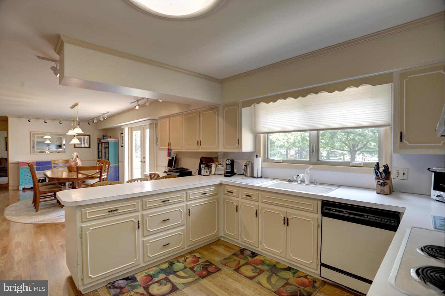 1611 Mitchell Road Harrisburg, PA 17110 - Photo 10 of 54 Kitchen 1611 Mitchell Rd