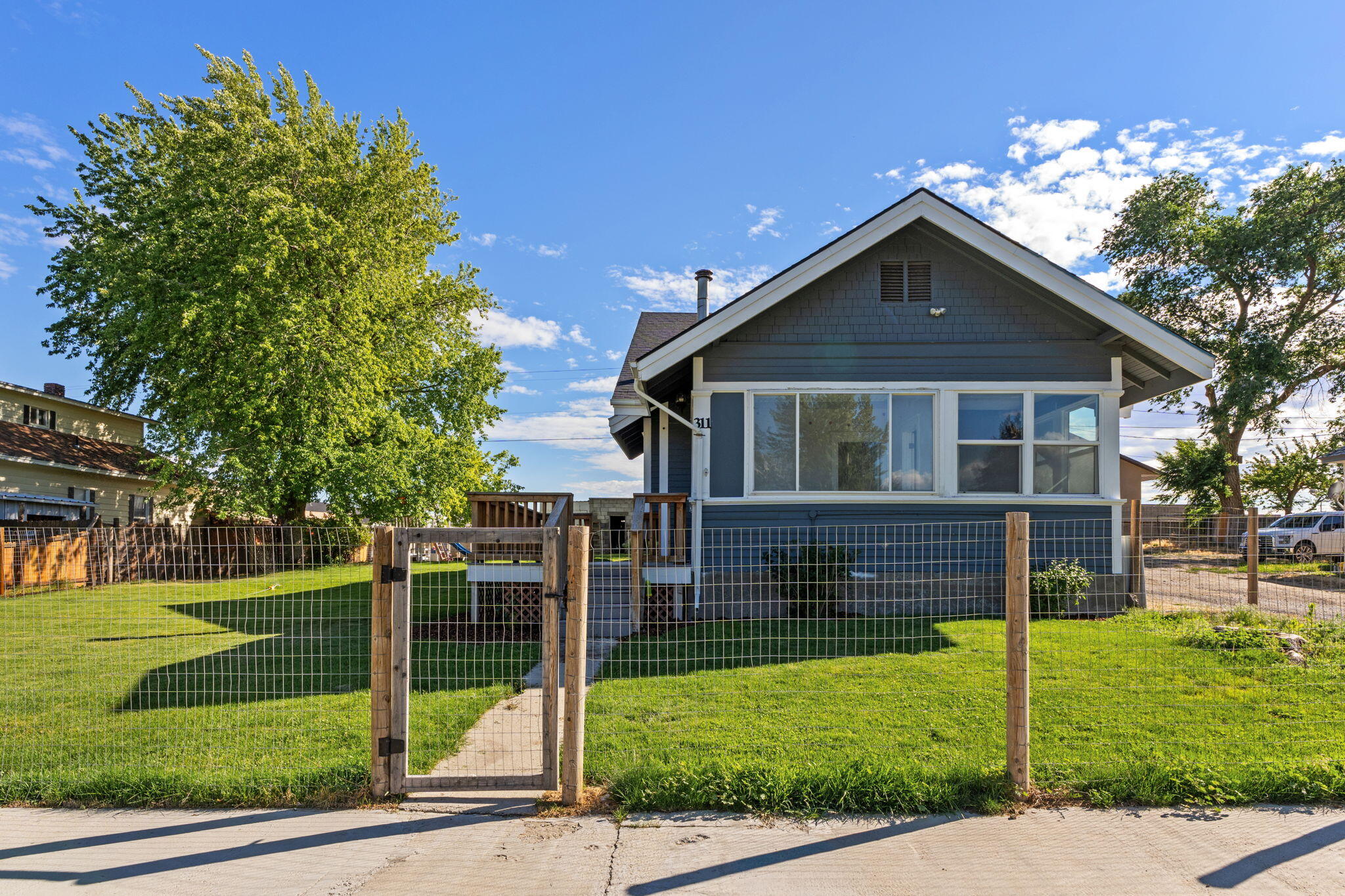 311 West D Street Shoshone, ID 83352 - Photo 1 of 27 1-web-or-mls-1-24