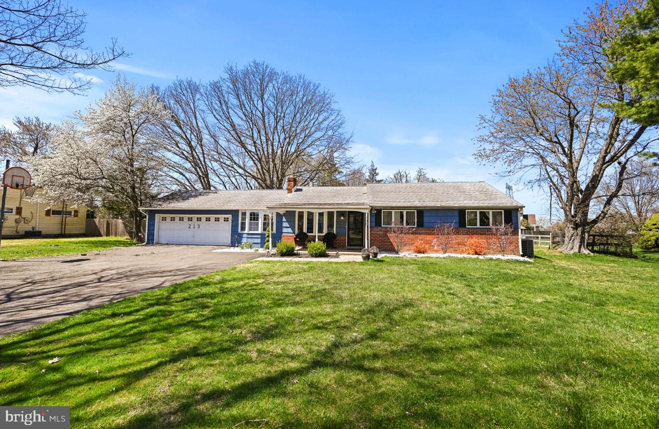 213 Stump Road North Wales, PA 19454 - Photo 4 of 8 Gallery Image 4