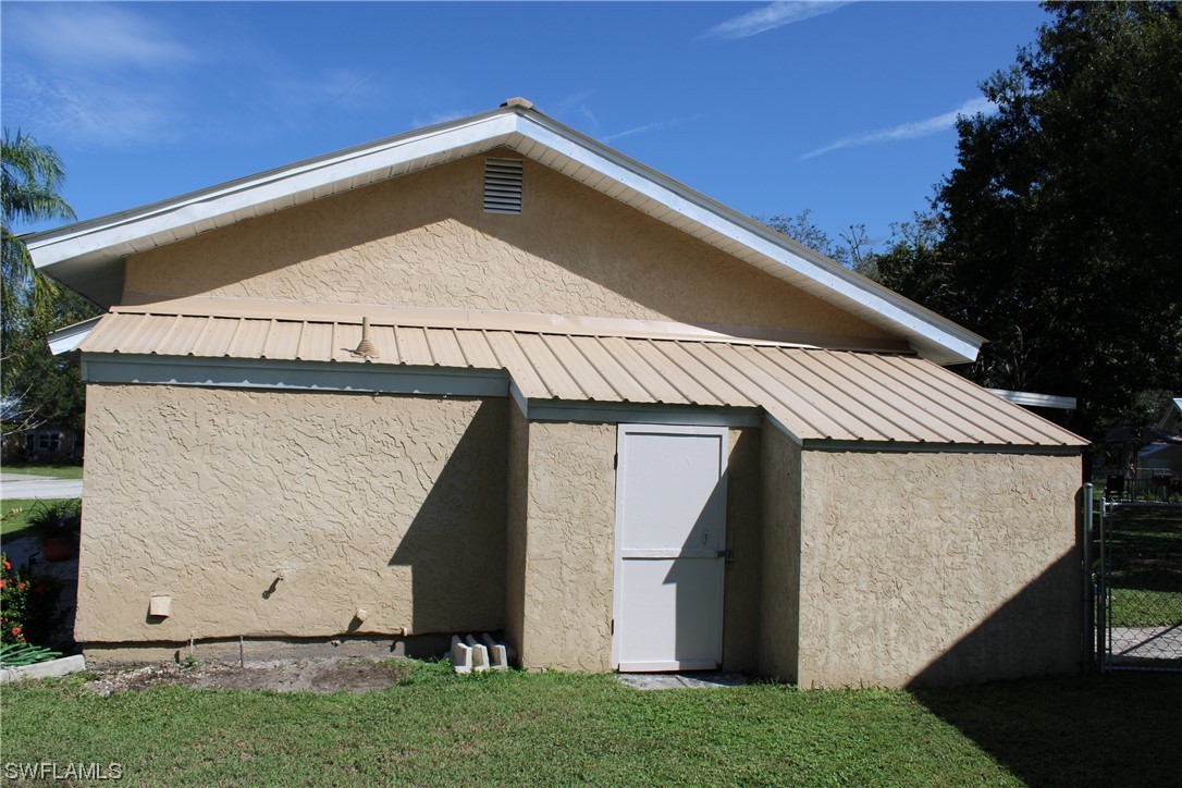2005 Clipper Terrace LaBelle, FL 33935 - Photo 24 of 33