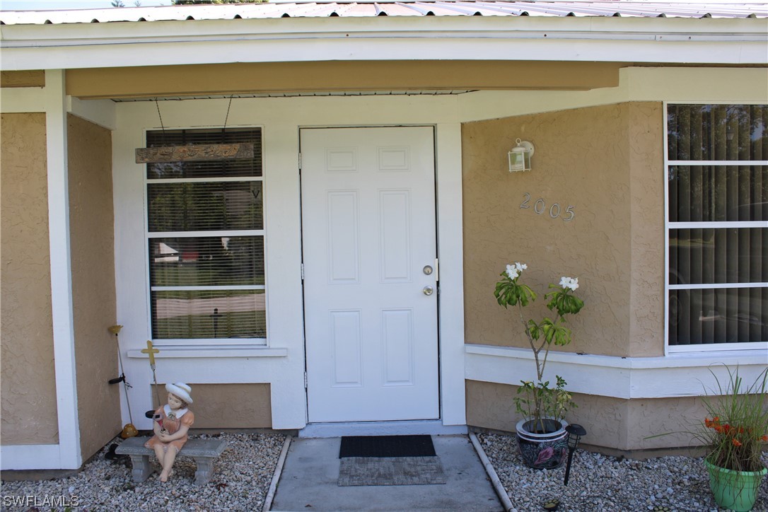 2005 Clipper Terrace LaBelle, FL 33935 - Photo 4 of 33