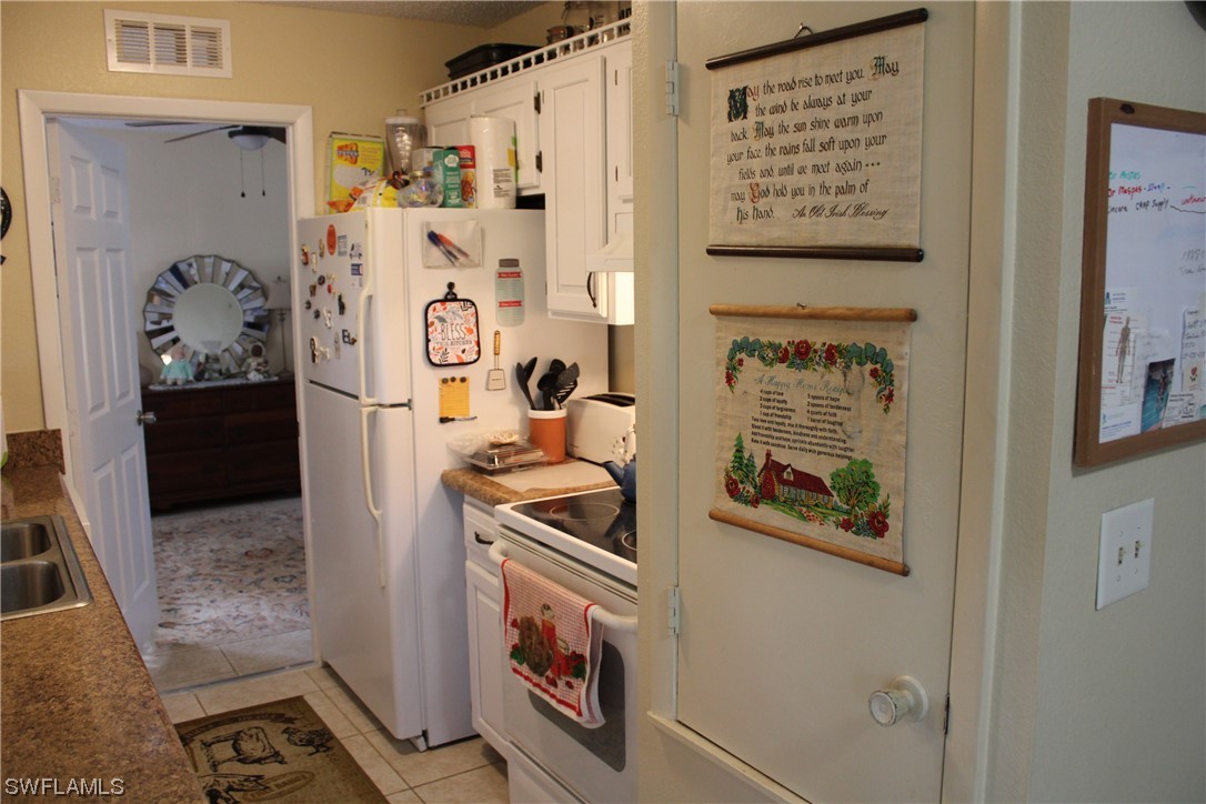 2005 Clipper Terrace LaBelle, FL 33935 - Photo 10 of 33