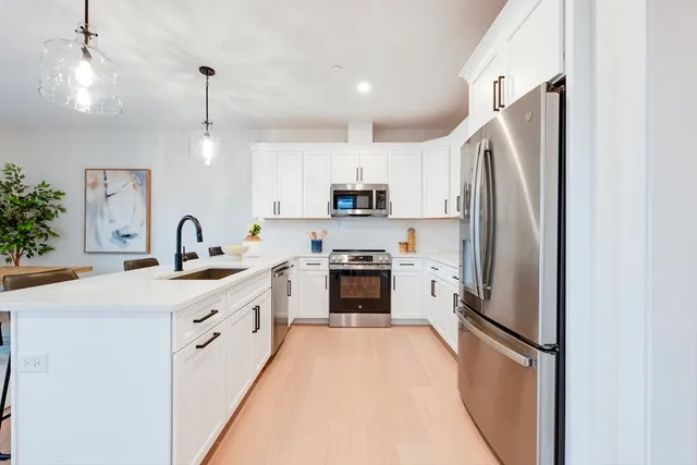 $899,900 | 62 Foundry Street, Unit 202, Wakefield, MA 01880