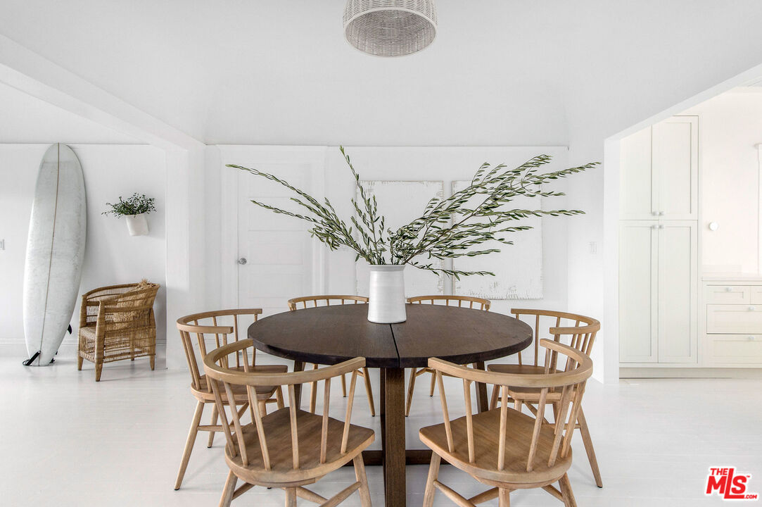 1163 Nelrose Avenue Venice, CA 90291 - Photo 7 of 32 a view of a dining room with furniture and wooden floor