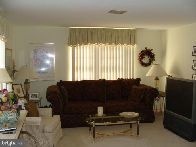 6125 Haddon Hall Road Baltimore, MD 21212 - Photo 11 of 22 Family Room #2