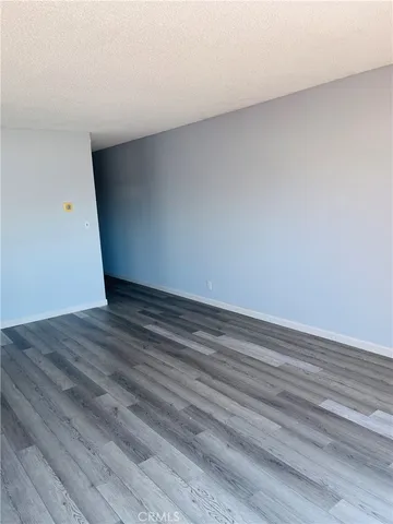 $1,800 | 17082 Chatsworth Street, Unit D, Granada Hills, CA 91344