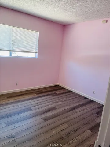 $1,800 | 17082 Chatsworth Street, Unit D, Granada Hills, CA 91344