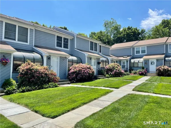 $3,450 | 35 Seaside Avenue, Unit 35, Stamford, CT 06902