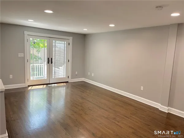 $3,450 | 35 Seaside Avenue, Unit 35, Stamford, CT 06902