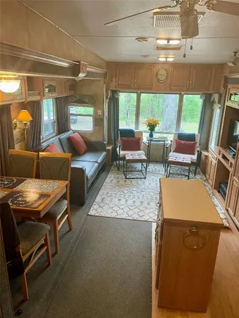 $895 | 5972 Highway 147, Zavalla, TX 75980