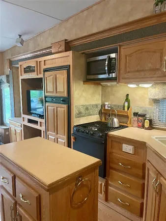 $895 | 5972 Highway 147, Zavalla, TX 75980