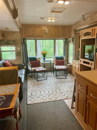 $895 | 5972 Highway 147, Zavalla, TX 75980