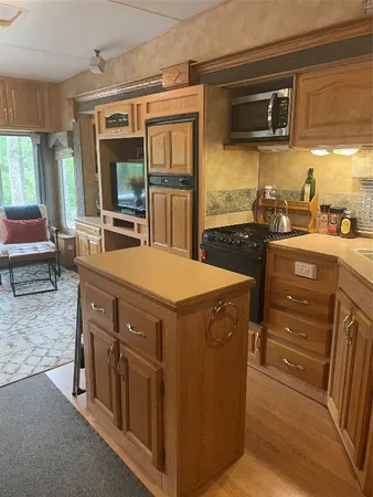 $895 | 5972 Highway 147, Zavalla, TX 75980