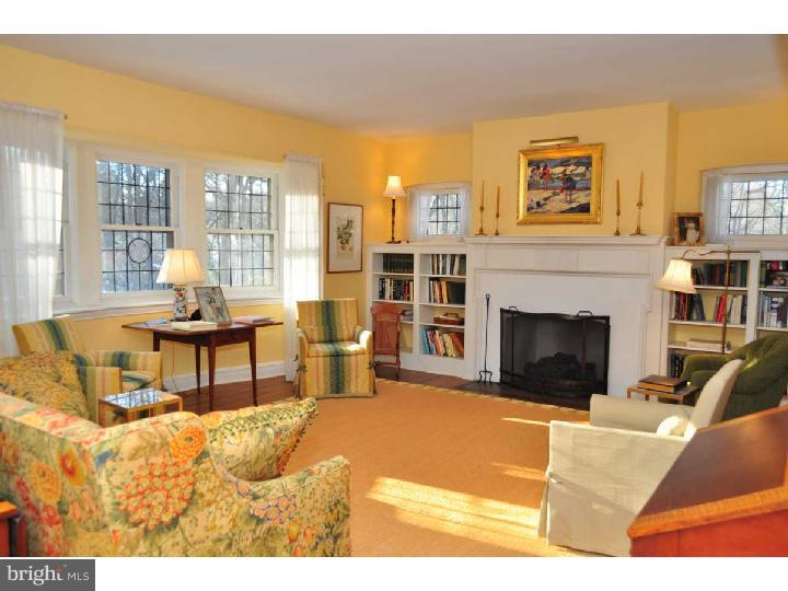 210 Glenn Road Ardmore, PA 19003 - Photo 3 of 25 Living Room
