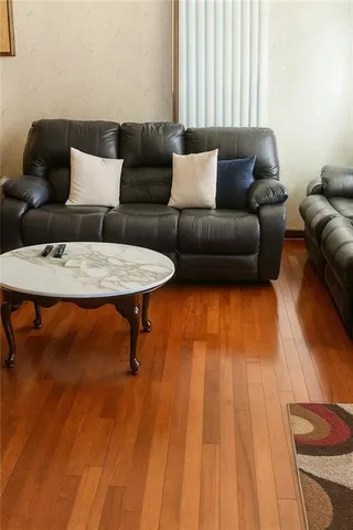 $185,000 | 812 Vermont Avenue, Kansas City, KS 66101