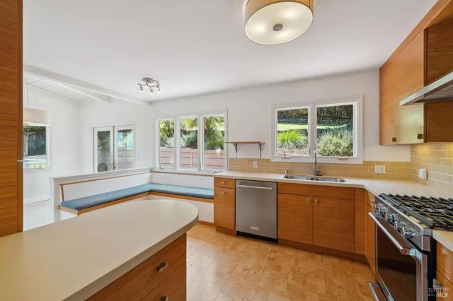 $10,000 | 125 Bayview Avenue, Belvedere, CA 94920