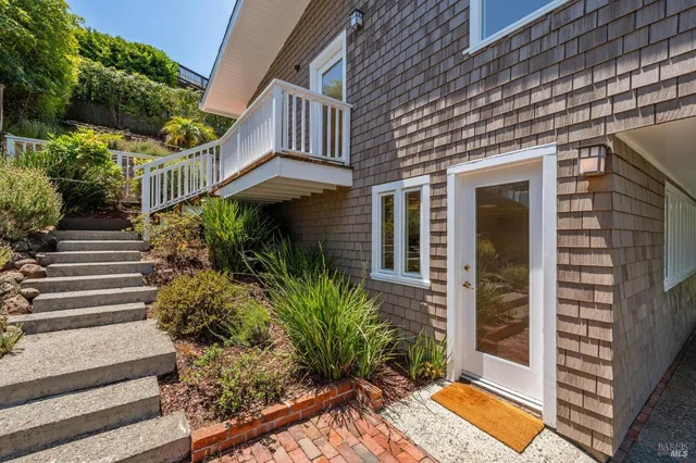 $10,000 | 125 Bayview Avenue, Belvedere, CA 94920