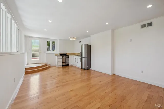 $10,000 | 125 Bayview Avenue, Belvedere, CA 94920