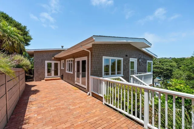 $10,000 | 125 Bayview Avenue, Belvedere, CA 94920