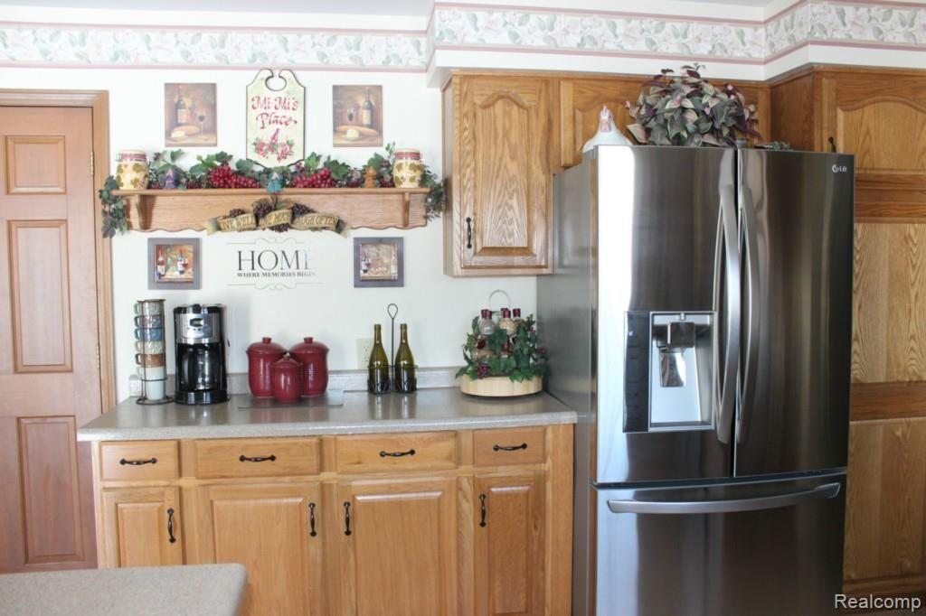 63933 Hartway Road Ray, MI 48096 - Photo 6 of 53 IMG_4052.jpg