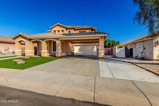 $2,995 | 16435 North 152nd Lane, Surprise, AZ 85374
