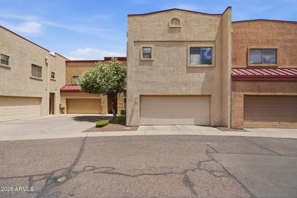 $320,000 | 1015 South Val Vista Drive, Unit 28, Mesa, AZ 85204