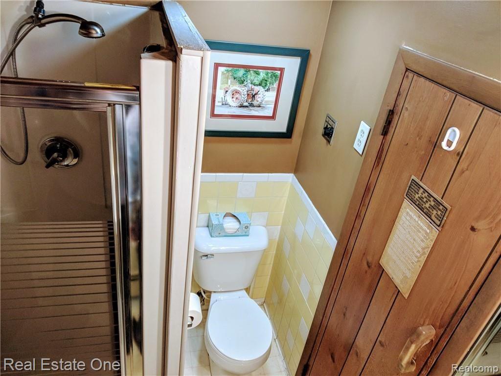 1249 Green Ridge Road Rochester Hills, MI 48309 - Photo 36 of 38