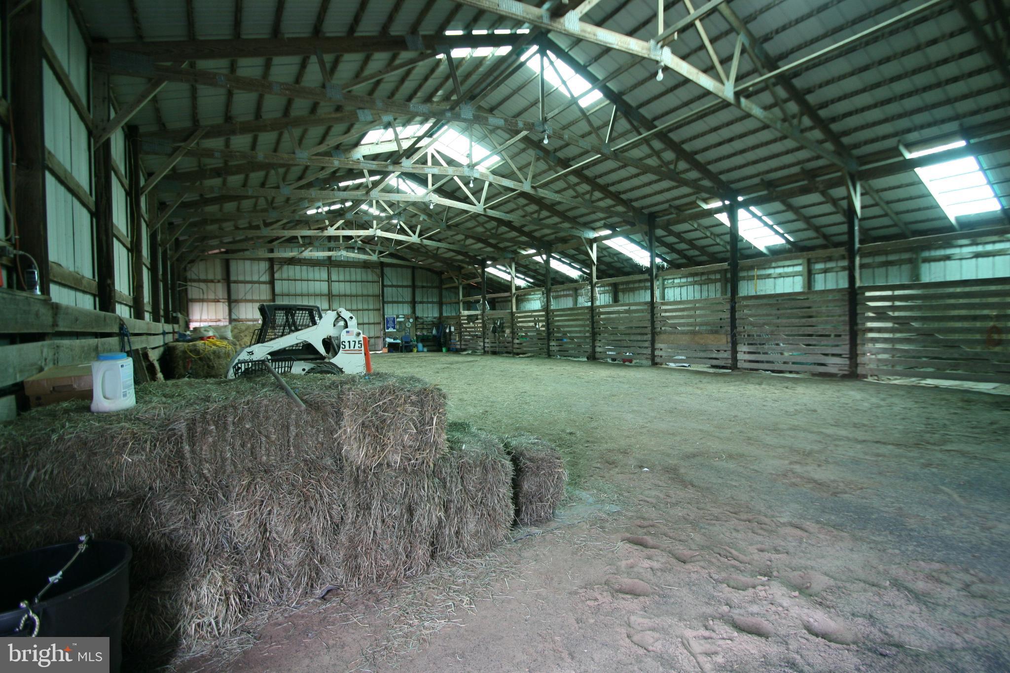 7241 Morgans Road Huntingdon, PA 16652 - Photo 29 of 70 Interior Stable
