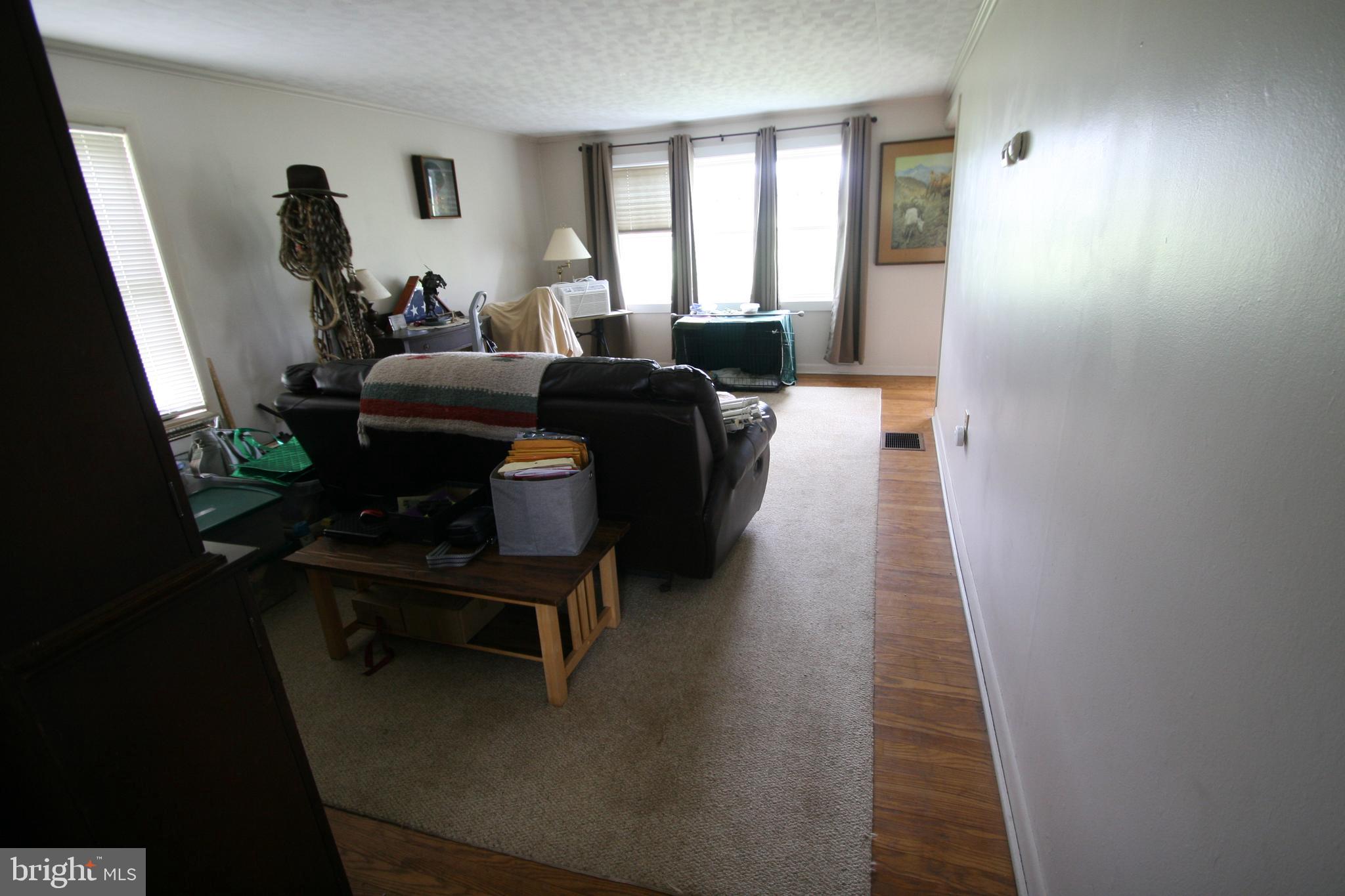 7241 Morgans Road Huntingdon, PA 16652 - Photo 43 of 70 Living Room