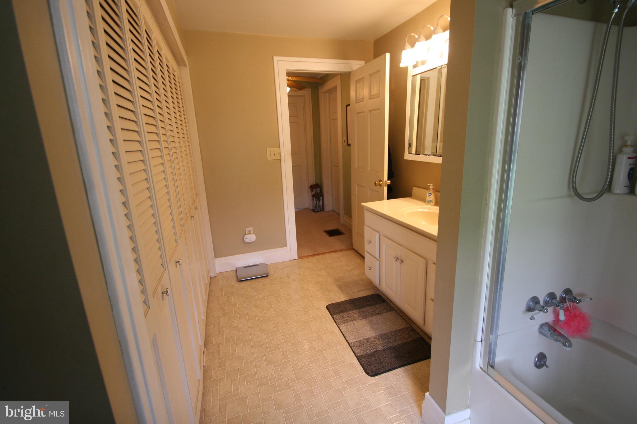 7241 Morgans Road Huntingdon, PA 16652 - Photo 58 of 70 Full Bath