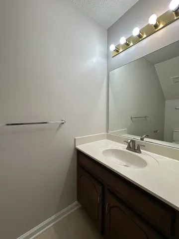 $995 | 825 Decoy Court, Oak Grove, KY 42262