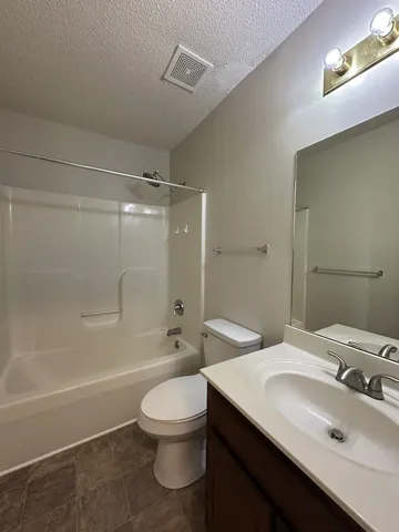 $995 | 825 Decoy Court, Oak Grove, KY 42262