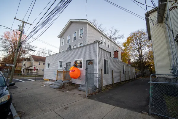 $750,000 | 148 Rosette Street, New Haven, CT 06519