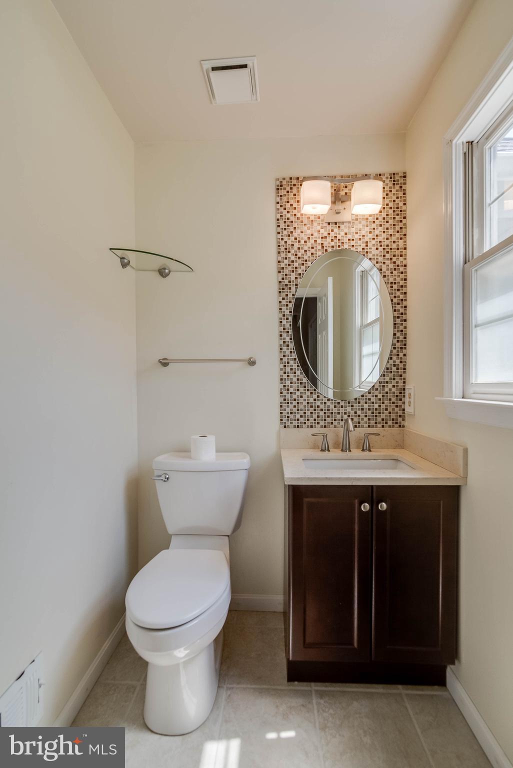 2 Appling Road Stafford, VA 22554 - Photo 21 of 40 Powder Room