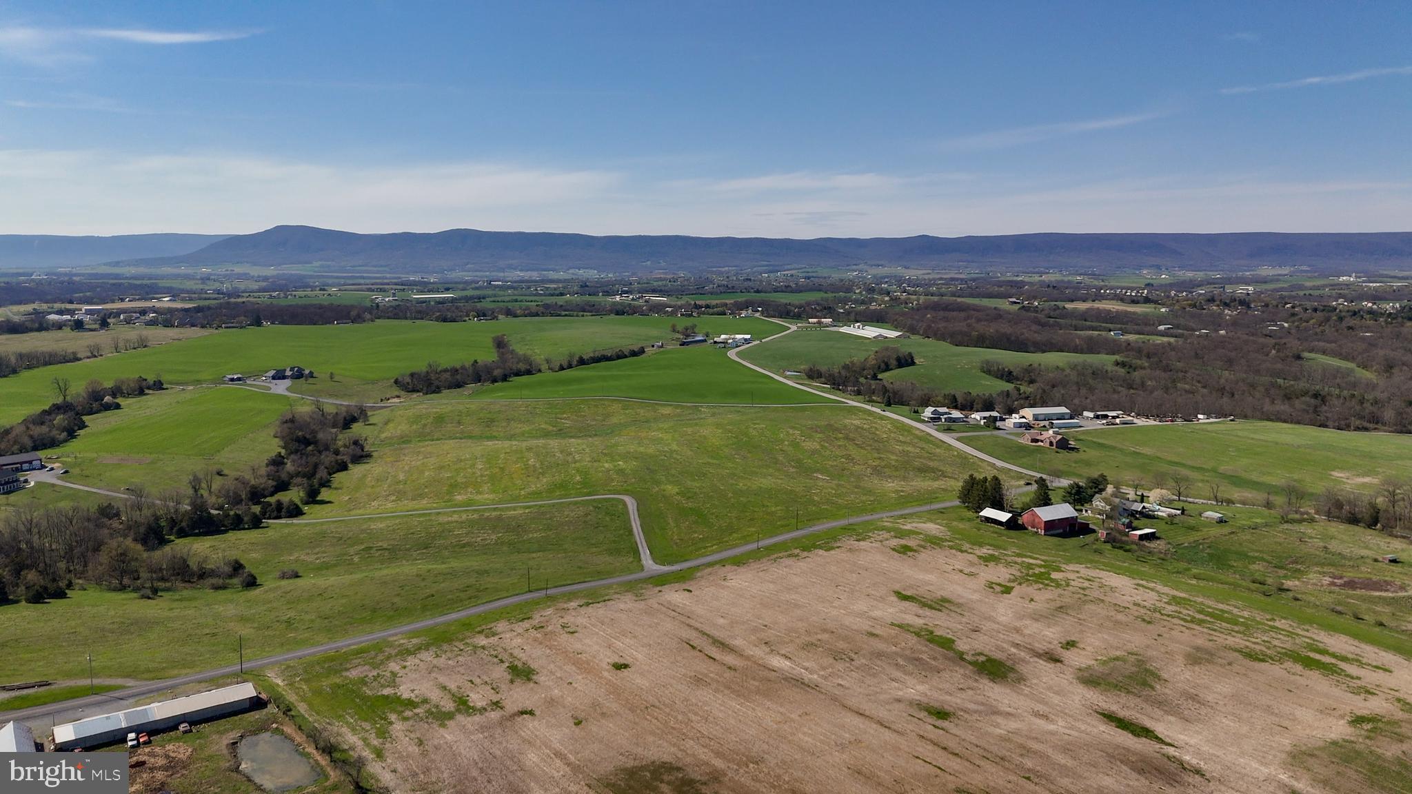 2729 Weber Road Chambersburg, PA 17202 - Photo 4 of 10 Gallery Image 4