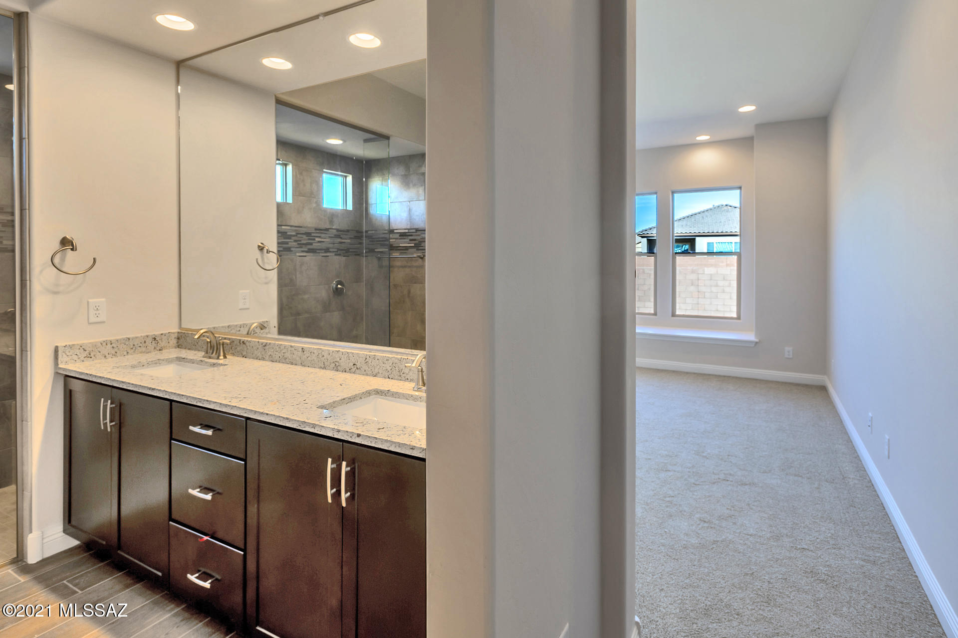 677 East Romsdalen Road East Tucson, AZ 85755 - Photo 23 of 44