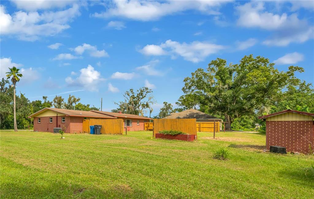1619 North Dover Road Dover, FL 33527 - Photo 23 of 24 Gallery Image 23