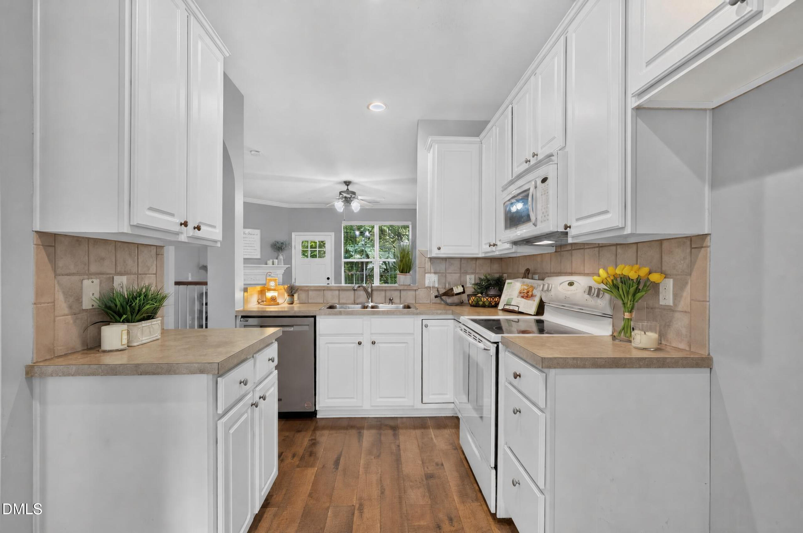 5316 Crescentview Parkway Raleigh, NC 27606 - Photo 11 of 58 019_DSC_0644