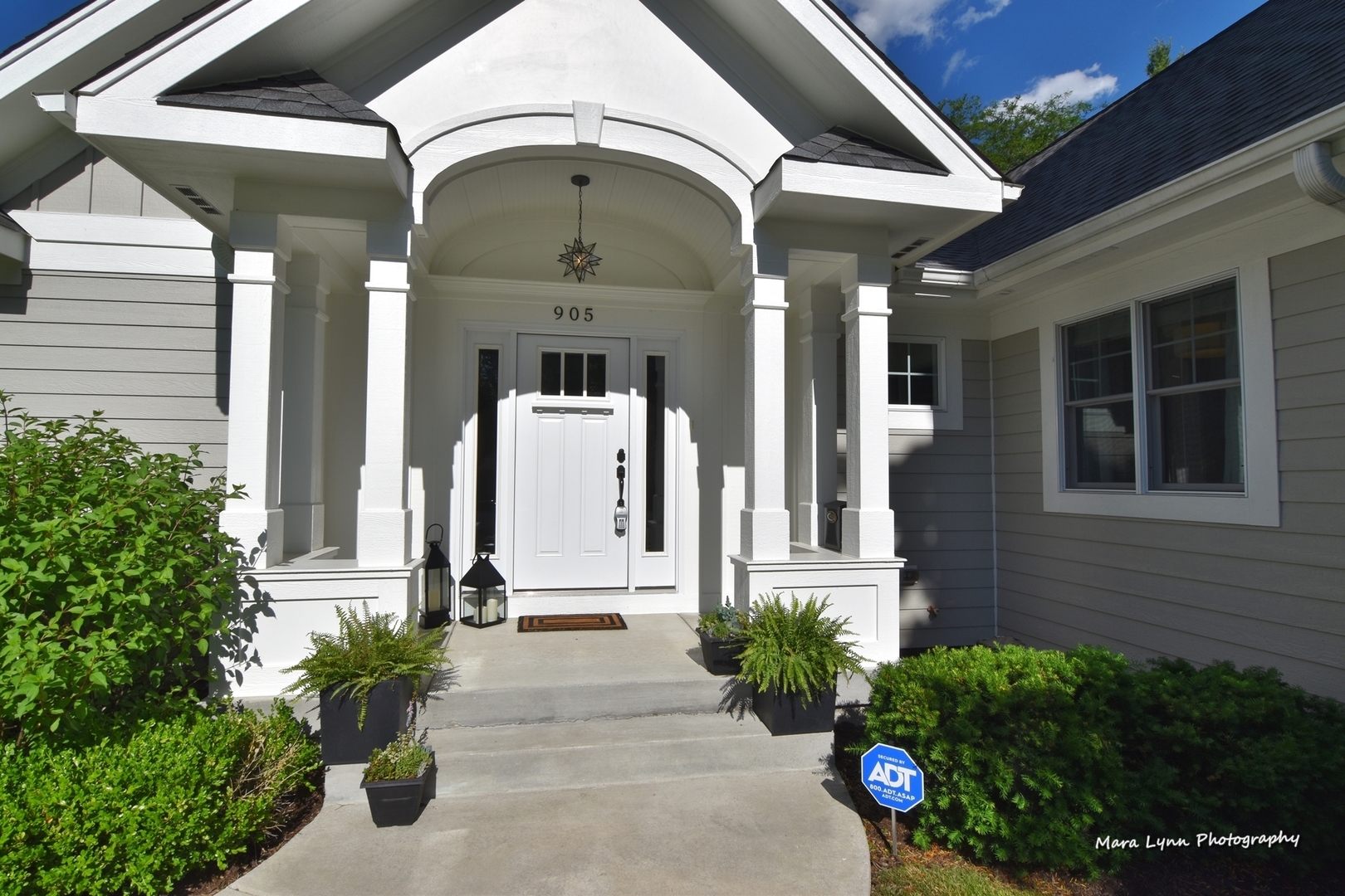 905 Meadows Road Geneva, IL 60134 - Photo 2 of 38
