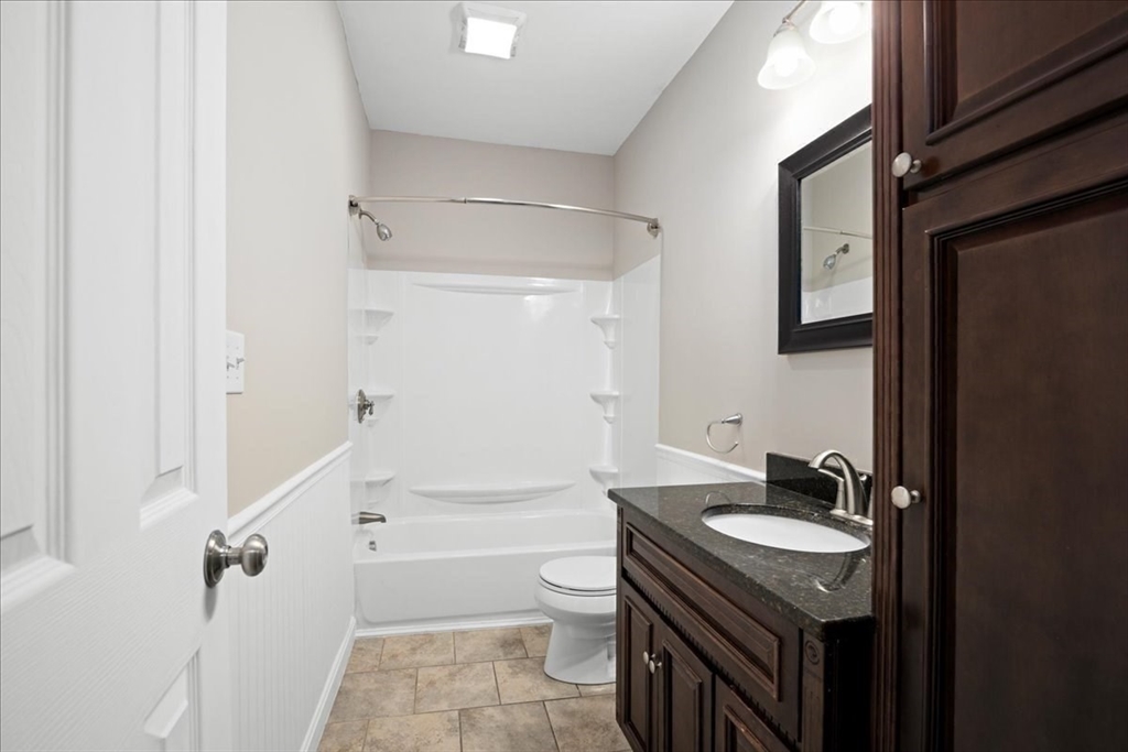 7 Chadwick Street Worcester, MA 01605 - Photo 17 of 40